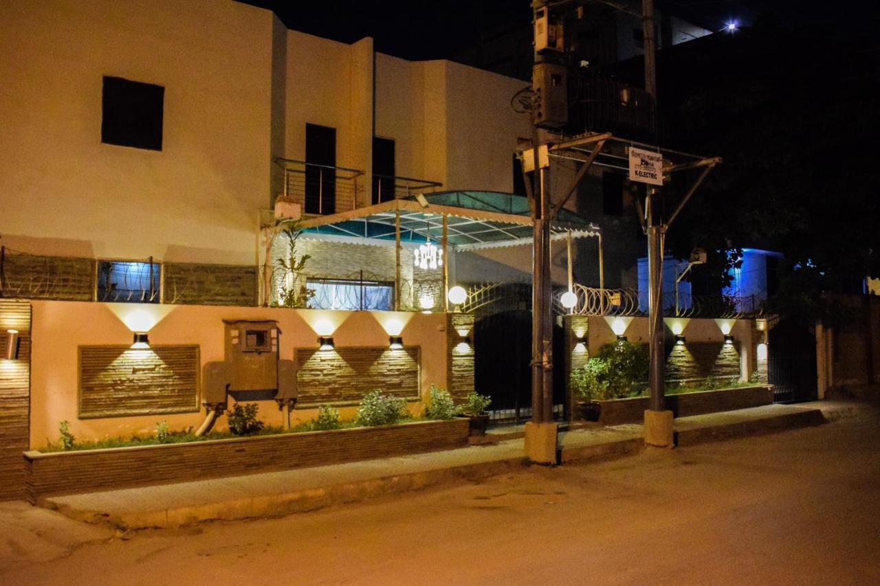 Royal Inn Hotel Karachi Exterior foto